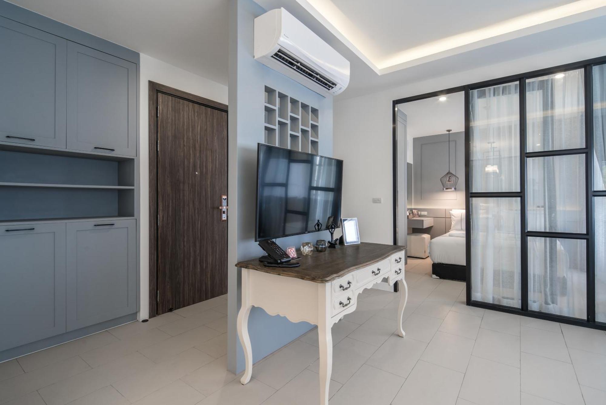 Palmyrah Surin Beach Residence Номер фото
