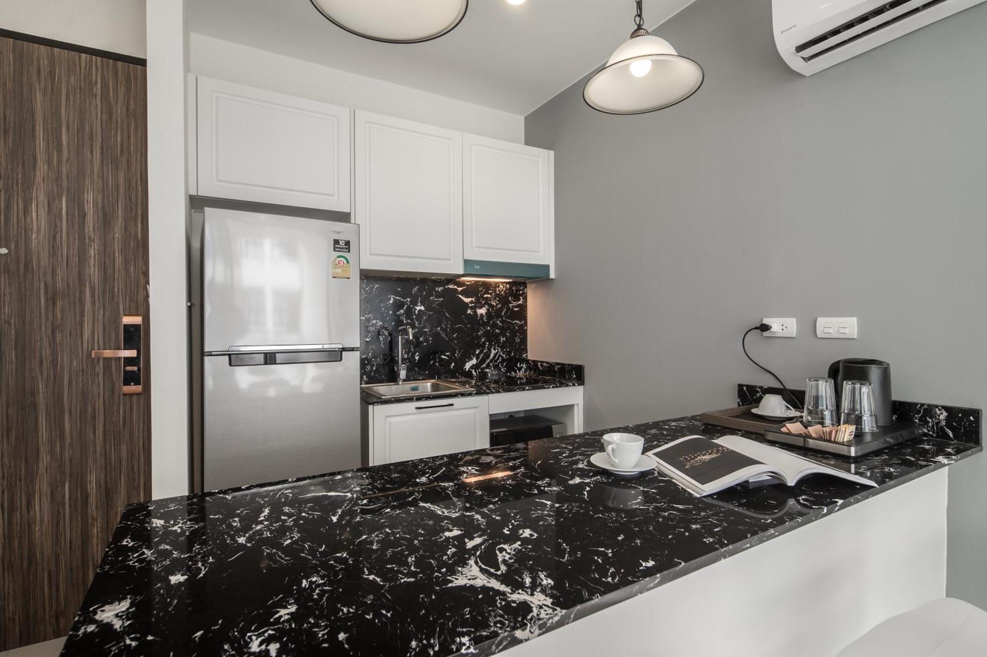 Palmyrah Surin Beach Residence Номер фото